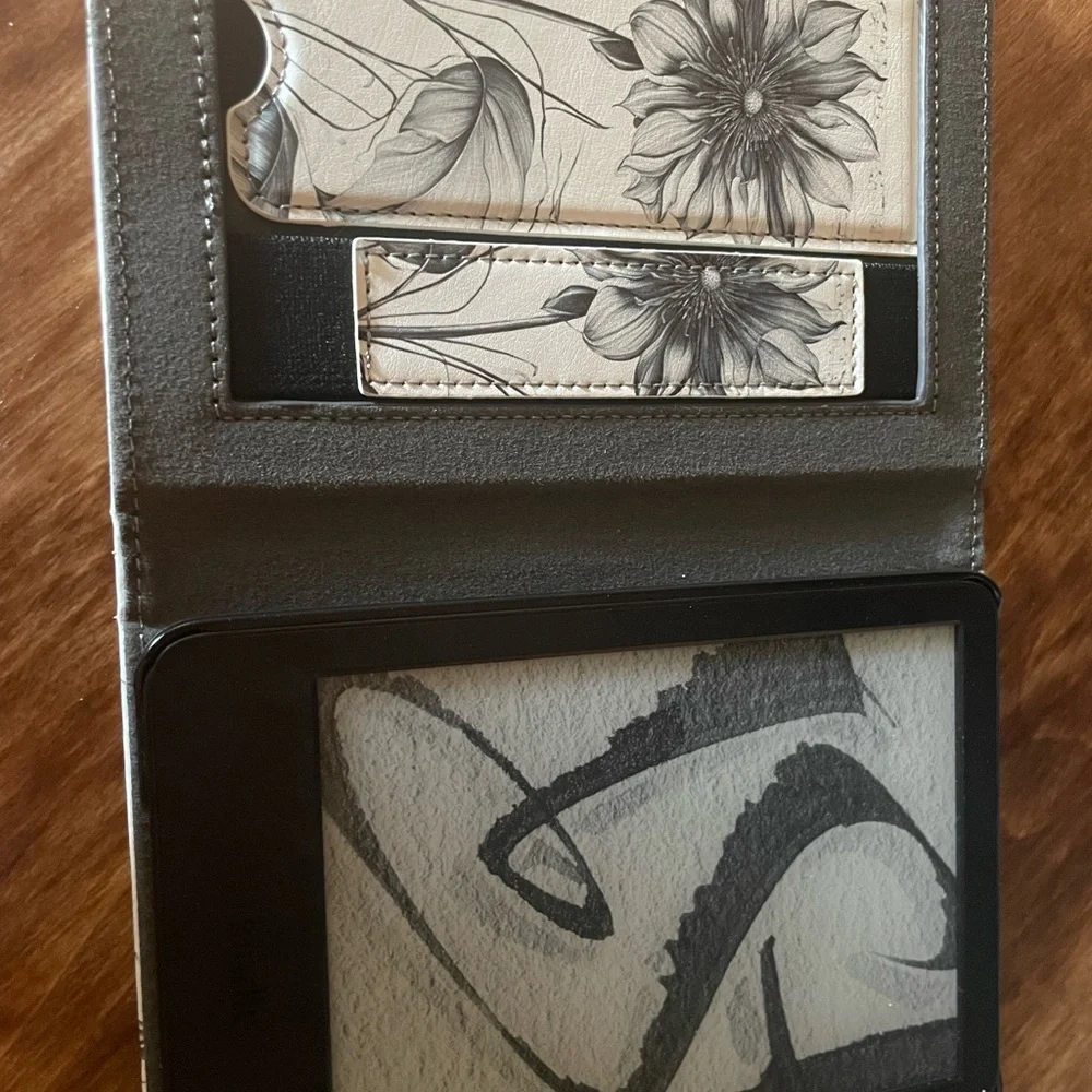 Elegant Floral eBook Reader Cover - Black and White